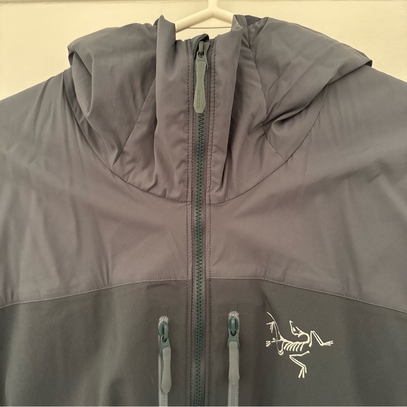 Arc'teryx Men's Gamma Performance Jacket in Gray - Picture 2 of 9